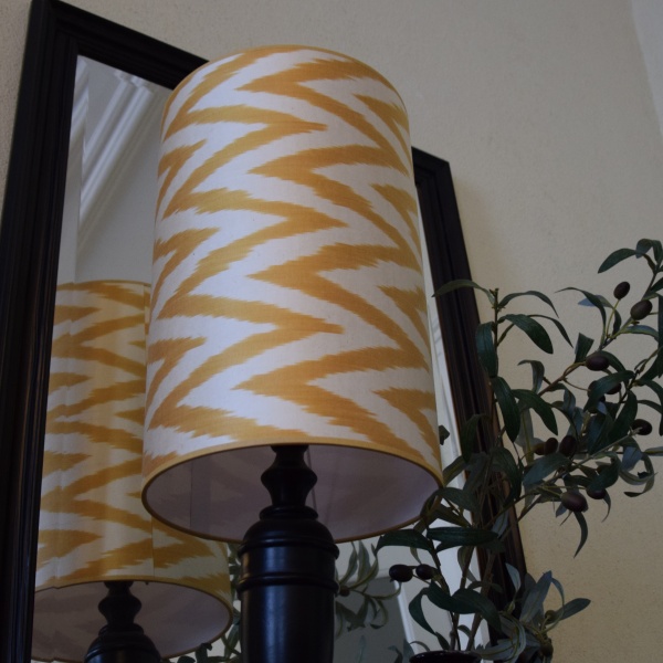 Bakken bleek Portiek Atelier Kleur | Lampenkappen - Smalle hoge lampenkap met ikat zigzag